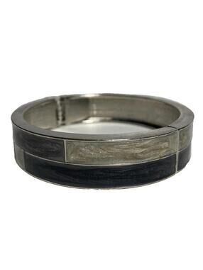 Women's Stylish Two-Tone Hinged Bangle Bracelet - New Without Tags
